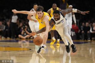 心缺席近一 心缺席近一