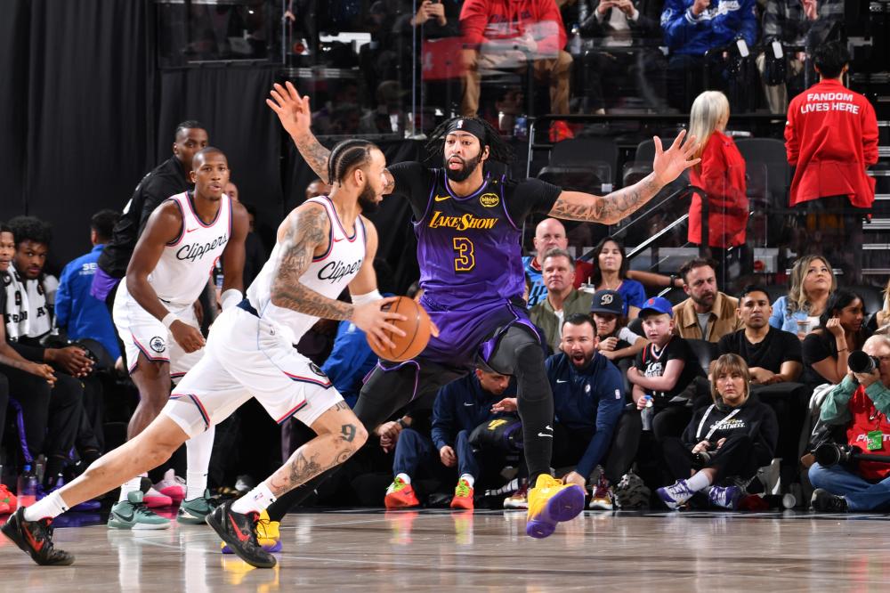 在这场紧张 在这场紧张