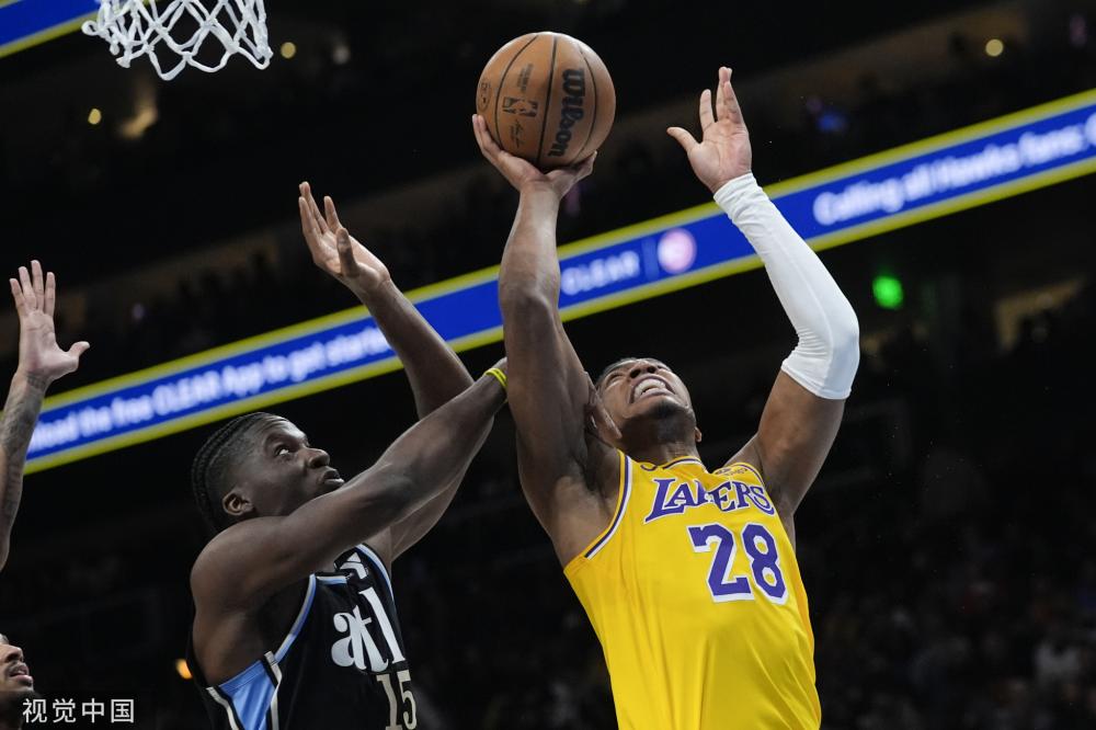 世体：佩里西奇的年龄可能成为加盟巴萨的阻碍