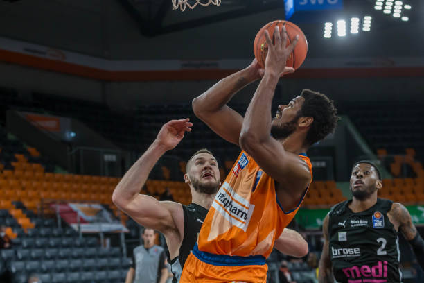 青岛西海岸投资人告别邵佳一：愿你前程似锦，再见亦如初